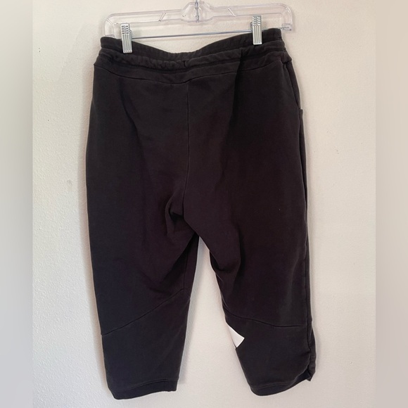 The North Face Train N Logo Crop Jogger - Picture 3 of 5